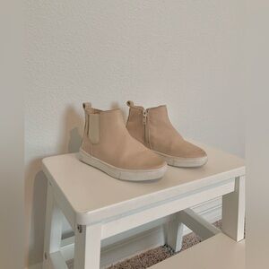 Consciously Chelsea Girl Boots